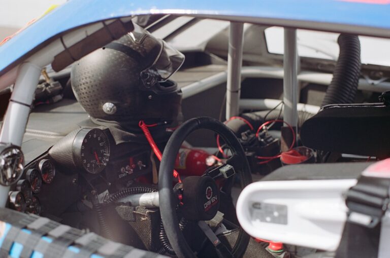 Rekomendasi Direct Drive Wheel Terbaik: Pilihan Tepat Sim Racer